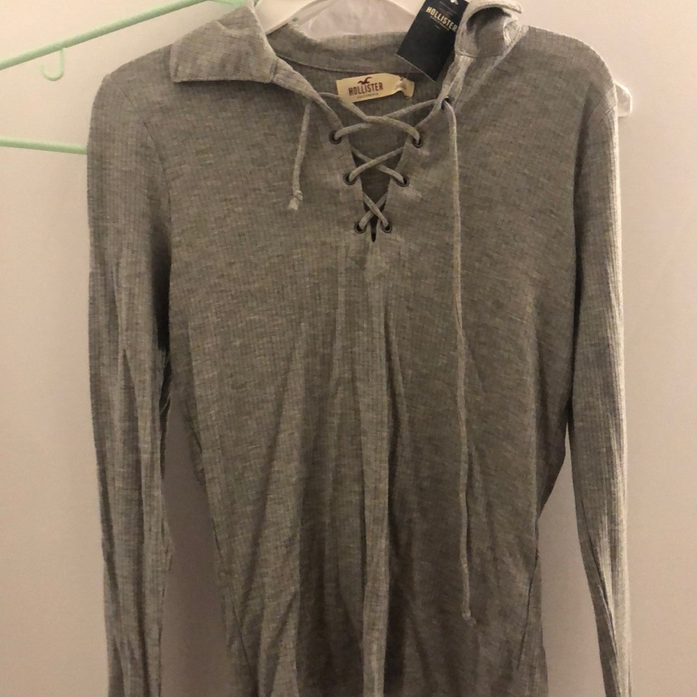 grey hollister long sleeve